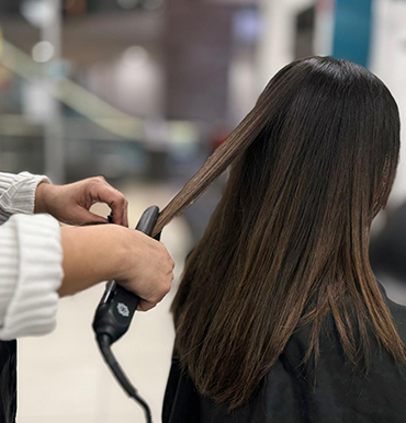 Meenus Salon